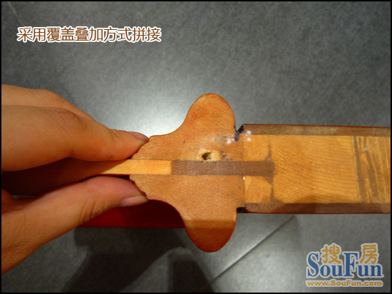 万佳VH—010樱桃木仿古木门 再现怀旧气质 万佳VH—010樱桃木仿古木门 再现怀旧气质
