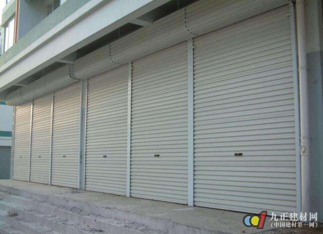 电动卷帘门