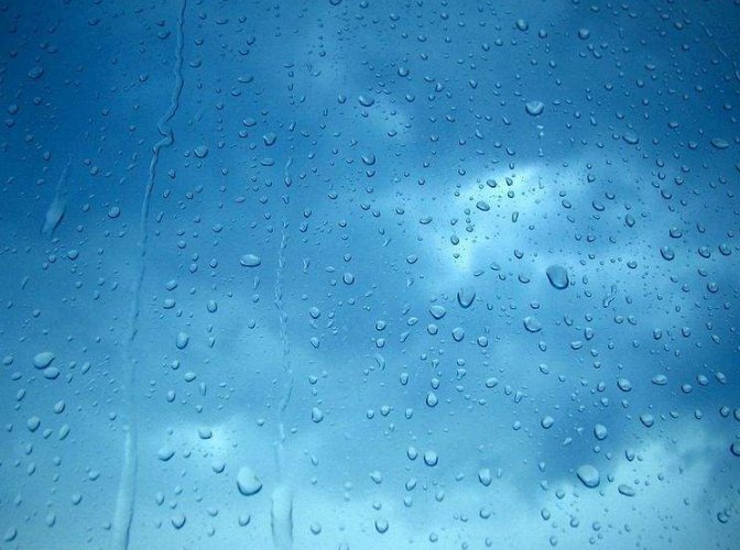 双层玻璃中间有水汽怎么办
