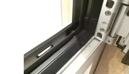 系统门窗