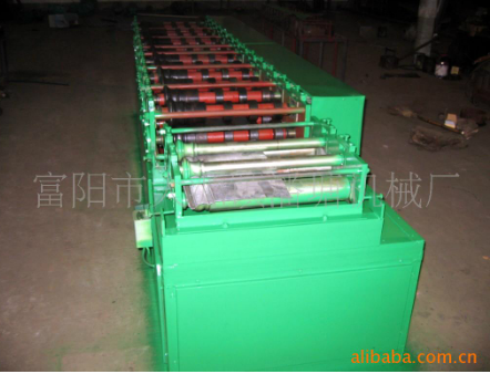 门业图片-门框机供应防盗门生产设备，金属加工设备成型机图片