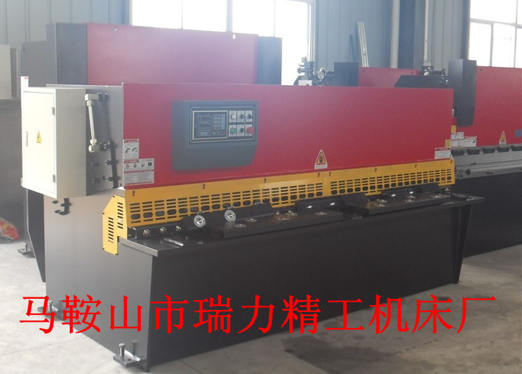 门业图片-液压剪板机系列液压剪板机 QC12Y-4*2500剪板机刀片QC12Y-4*2500图片