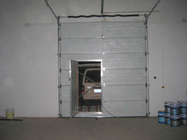 门业图片-工业提升门北京京达工业翻板门，垂直提升门，自动车库门JD-03图片