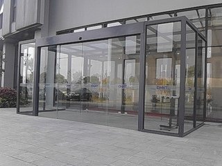 门业图片-门窗安装东城区维修自动门哪里有？自动门图片