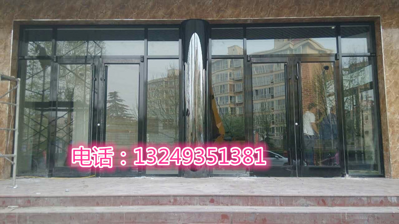 门业图片-肯德基门石家庄钢化玻璃肯德基门安装 黑色肯德��门价格 宏亚门业1900*2400图片