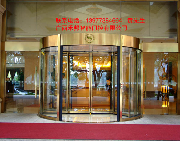 门业图片-门窗贺州卖旋转门，旋转门厂家，贺州旋转门维修奥润特图片