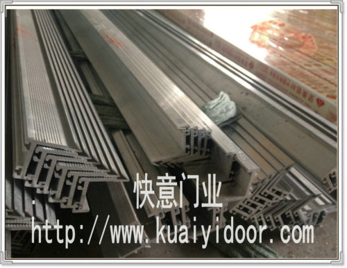门业图片-澳式卷闸门配件【卷闸门配件】快意门业铝合金底梁33X2.8图片